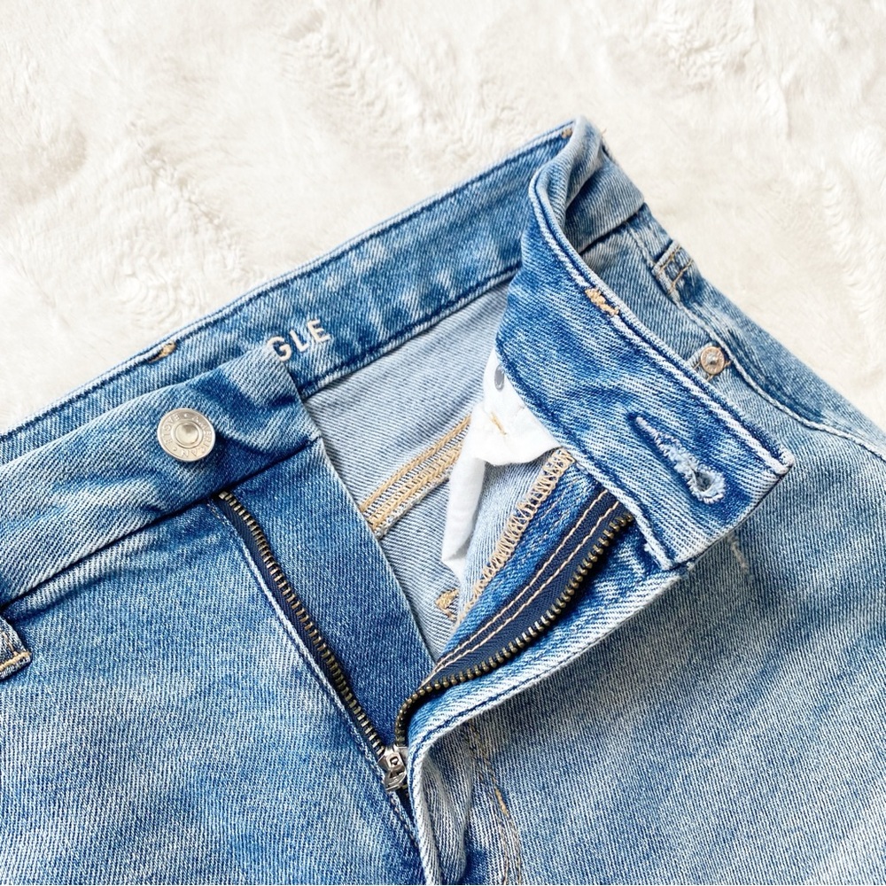 american eagle β’ curvy ripped mom jeans | 4 - Picture 7 of 13